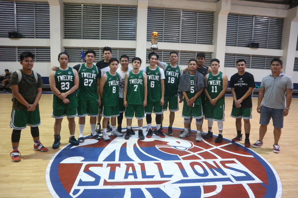 1st Runner Up trophy hoisted by Bryan Uy of Batch 2012 as they pose together with Mr. Dennis Cabanban of CDNSDO.